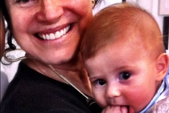 Avó babona: Regina Duarte posta foto com o neto caçula em rede social