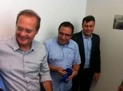 Senador Renan, deputado Inácio e prefeito Cristiano na inauguração da caixa