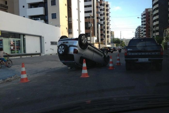 Motorista sofreu alguns ferimentos