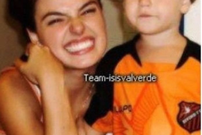 Isis Valderde posta foto do filho de Suelen em 'Avenida Brasil'