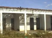 Prédio que servia para escola estava abandonado