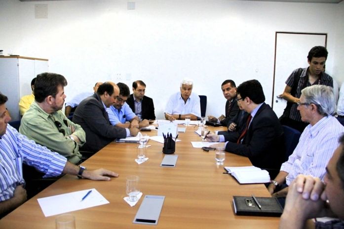 Nonô pede celeridade para habitações já concluídas serem entregues às vítimas das enchentes