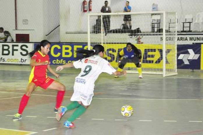 Independente mete dois e derrota alagoanas na estreia