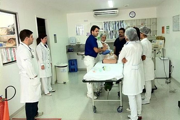 Time de Resposta Rápida realiza simulação de parada cardiorrespiratória