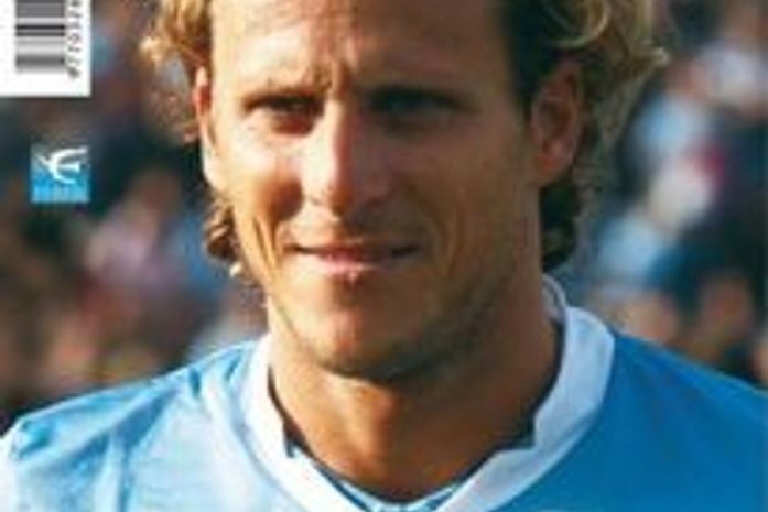 Forlán nega ser gay em programa de TV