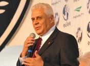 Dinamite abandona futebol e vice jurídico atua como 'presidente' em crise do Vasco