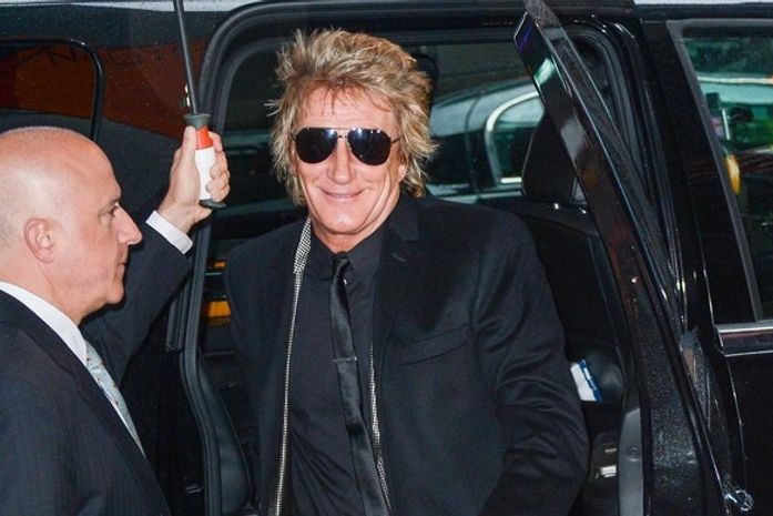 Sinceridade! Rod Stewart confessa que usou cocaína pelo traseiro, diz site