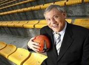 Justiça manda Milton Neves indenizar ex-jogador de futsal