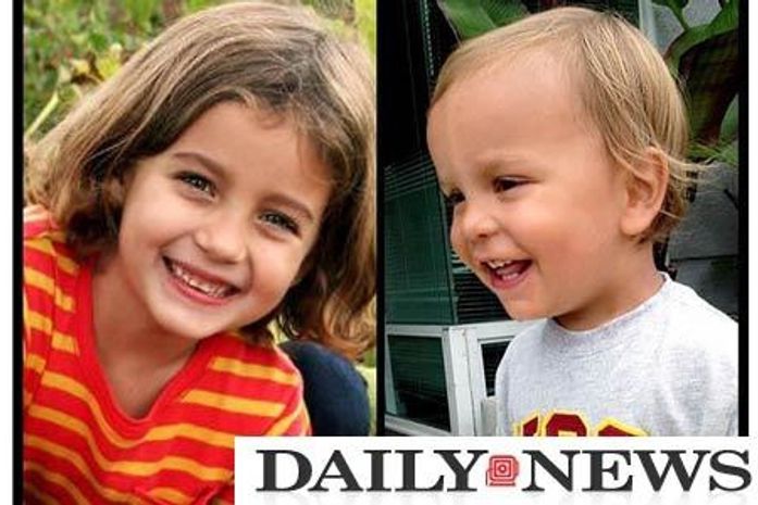 Babá surta e mata duas crianças usando uma faca de cozinha