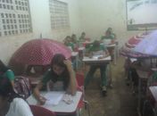 Professora é demitida após divulgar fotos de escola alagada