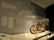 Museu Harley-Davidson expõe moto sobrevivente de tsunami