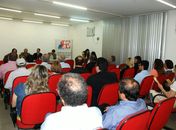 Associados e advogados prestigiam o primeiro debate promovido pela APE