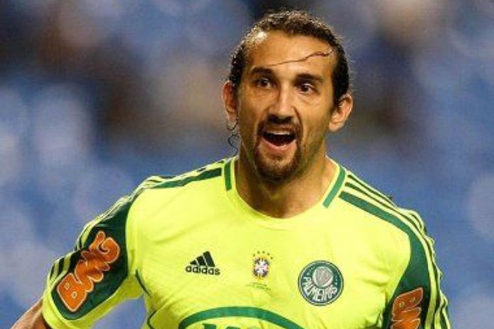 Barcos aponta sacanagem dos árbitros: “Dá vontade de matar todos”