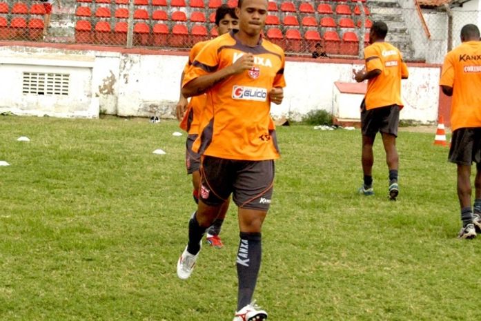 Alegria e motivação são as palavras de ordem no treinamento do CRB‏