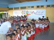 Médicos e funcionários da Previne Saúde realizam doações de brinquedos