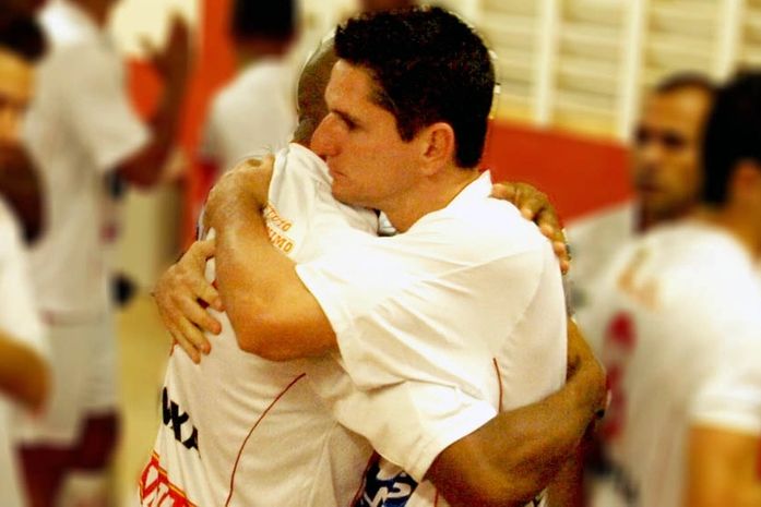 Presidente do CRB convida torcedores para “abraçar” time