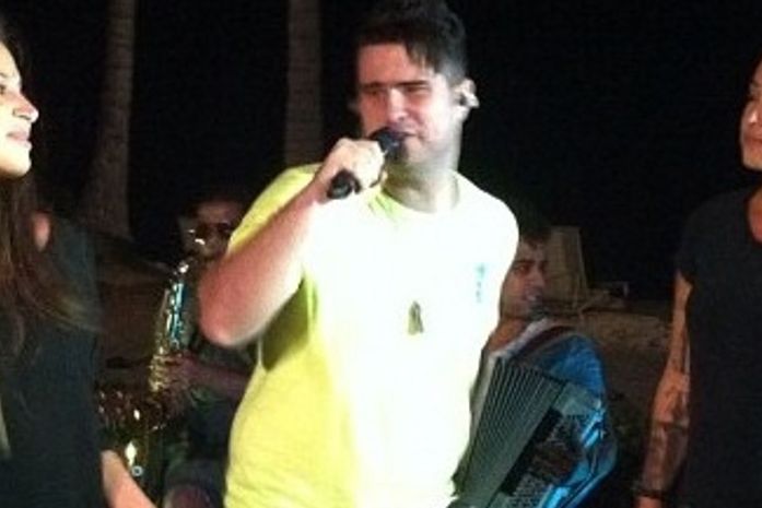 Banda Amoda na Record