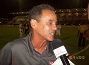 Treinador CRB Roberval Davino