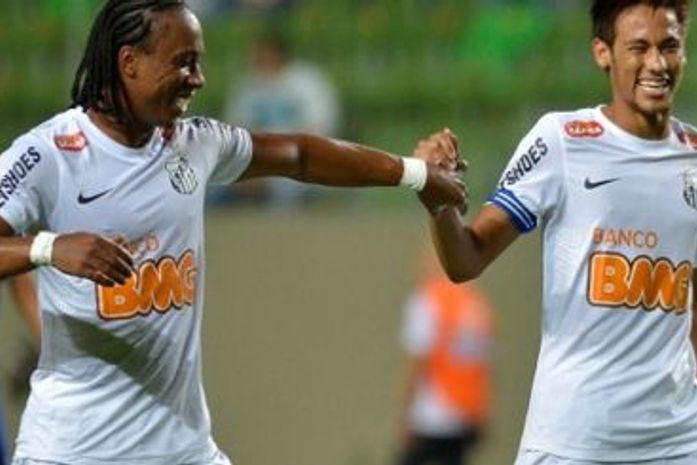 Neymar dá espetáculo na goleada do Santos sobre Cruzeiro