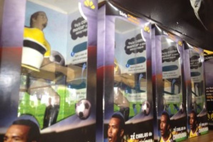 Boneco de Zé Carlos faz sucesso com torcedores do Criciúma