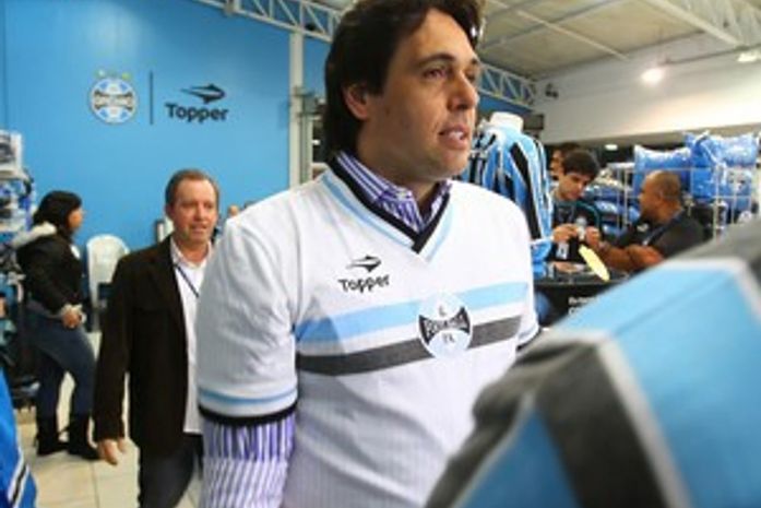 Deputado e ex-goleiro Danrlei é flagrado a 121 km/h em rodovia