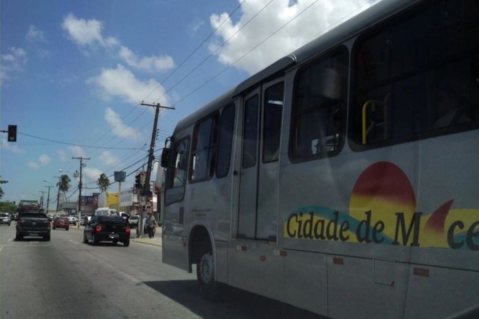 Ônibus da empresa Cidade de Maceió