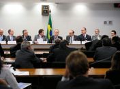 Renan conduziu primeira audiência pública para discutir o assunto