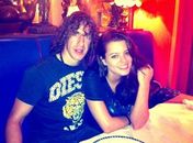 Atriz espanhola posta foto de jantar com Puyol
