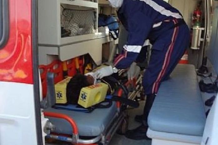 Crianças simulavam se jogar na frente dos carros que passavam pela rodovia