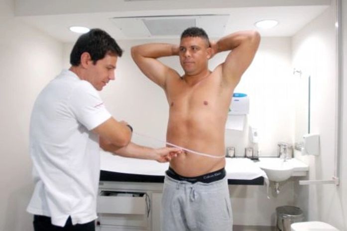 Medida certa: Ronaldo surpreende e Atalla amplia meta: 'A autoestima dele melhorou'