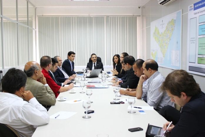 Governo de Alagoas reúne empresas para discutir implantação de VLT na região Metropolitana