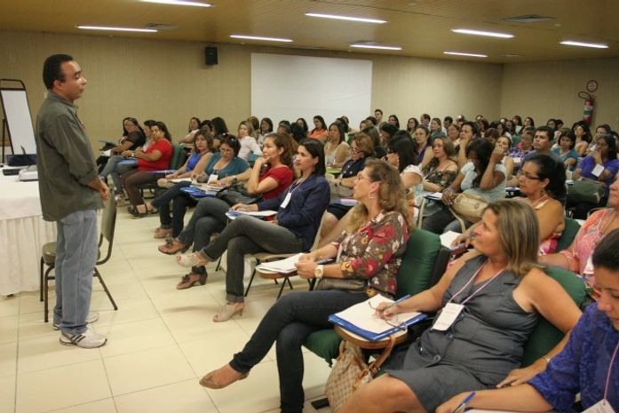 Profissionais da rede pública participam de curso de extensão sobre Educação Integral