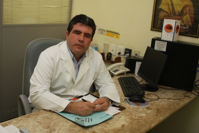 Especialista em cardiologia, Dr. Edvaldo Ferreira Xavier Junior.