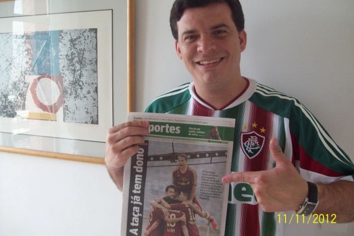 Médico Oftalmologista JRH, o dono da megarisada do fluzão campeão e do mico do Richarlysson