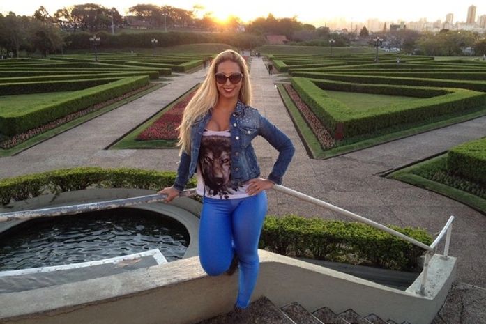 Valesca Popozuda é a nova rainha da Porto da Pedra