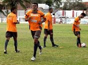 Treinamentos físicos e com bola marcam o dia do CRB