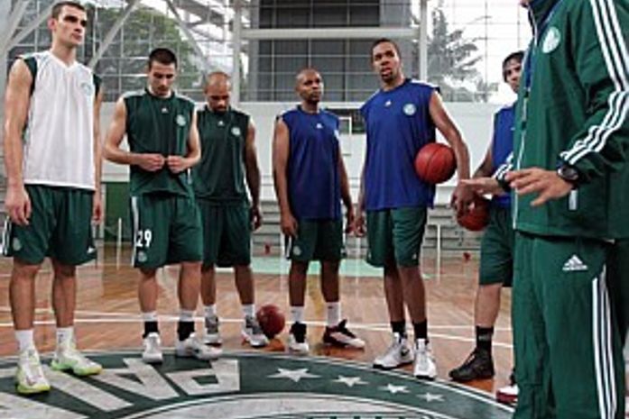 Palmeiras tenta retomar sua tradição no basquete