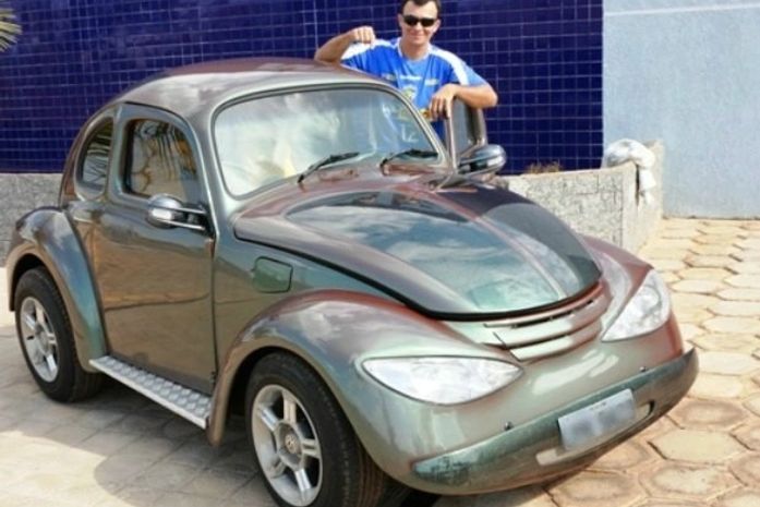 Mecânico constrói ‘minifusca’ com peças de seis veículos diferentes