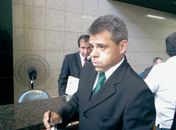 Welton Roberto vai à PF e pede investigação