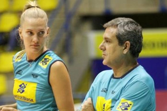 Mari detona Zé Roberto e fala em defender Alemanha