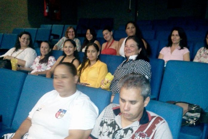 Mães da MESM vão ao cinema