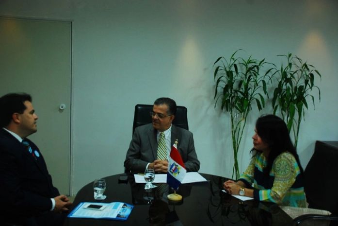 Marcelo Brabo e Marié Miranda foram ao governador em exercicio, Sebastião Costa