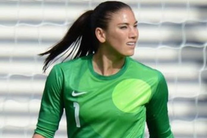Hope Solo sofre suposta agressão de noivo, vai a tribunal e depois se casa
