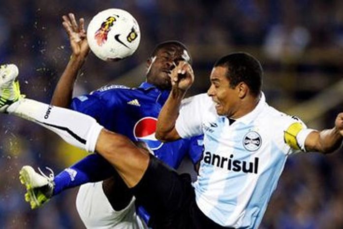 Grêmio cansa, leva virada do Millonarios e está fora da Sul-Americana