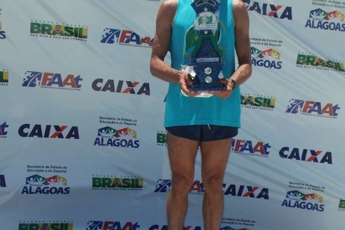 Atleta de Anadia vence maratona em Maceió