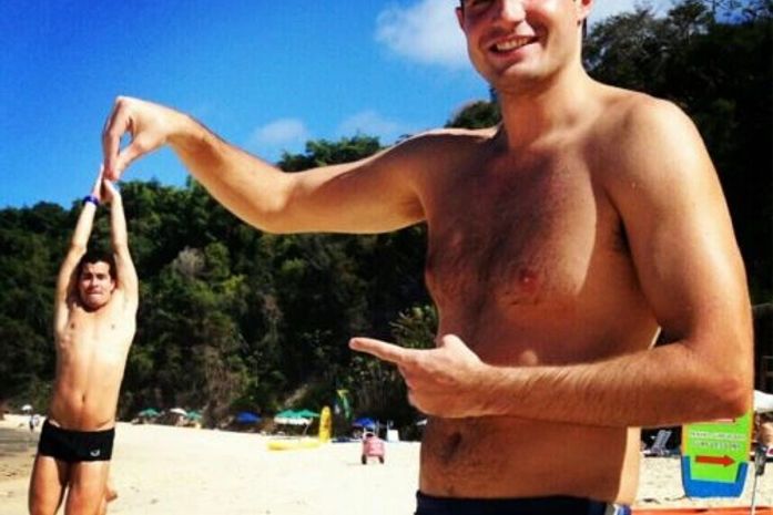 T. Martins e Fercondini têm aulas de voo e curtem praia em Natal