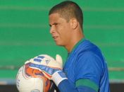 Goleiro do Guarani diz que foi mal interpretado. "Tenho carinho pelo CRB"