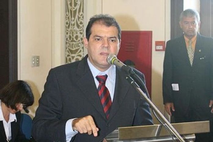 Vídeo:Cicero Amélio é o novo presidente do TC-AL. Rosa é a vice