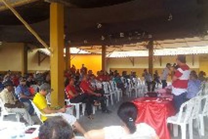 Ronaldo Medeiros participando em inhapi reunião do PT estadual