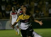 Vice no Artilheiro do Ano, Zé Carlos vive ‘virada’ e aumenta conta de gols